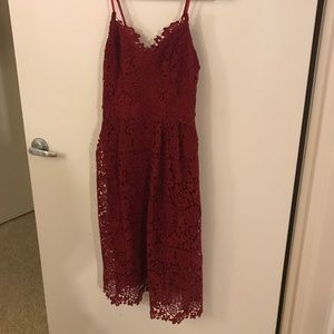 Brand new Astr lace midi dress in dark red. Size M